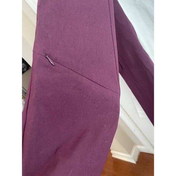 Athleta Womens Dipper Low Rise Outdoor Hiking Cargo Pants Plum Size 8 Trail NWT - Picture 4 of 6
